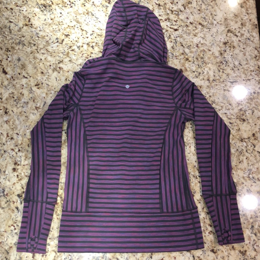 Original Lululemon Jacket with Hood - Picture 2 of 7